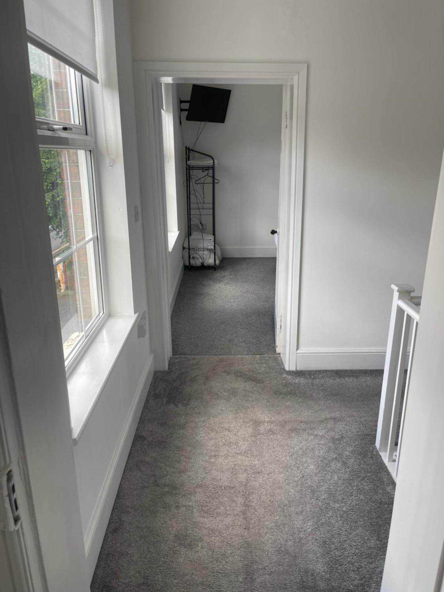 2 Bed Complete With Bedding And Towels Apartment *